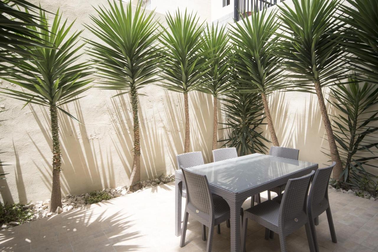 Azure Haven - Gzira Apartments And Penthouse By Shortletsmalta Exteriör bild